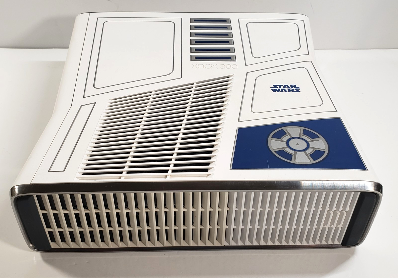 Microsoft Xbox 360 [1439] 320GB Star Wars Edition R2D2 Console with Power Cord