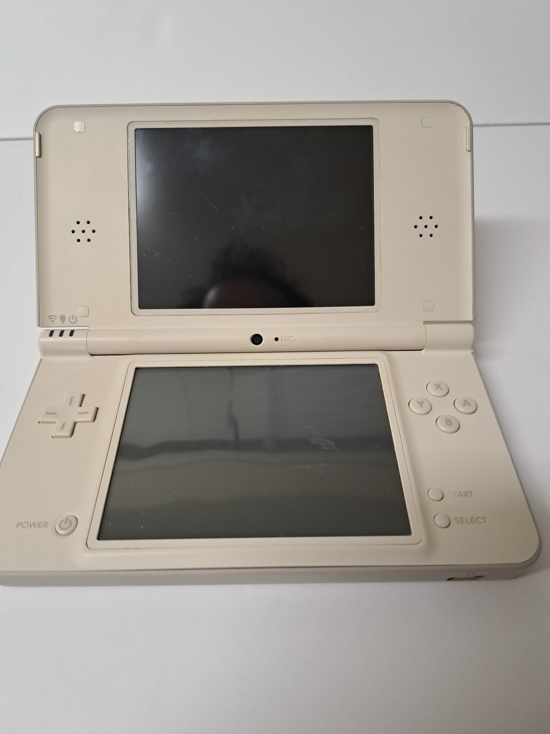 Japanese Nintendo DSI XL w/ 3rd Party Stylus, Battery, Charger. PLEASE READ