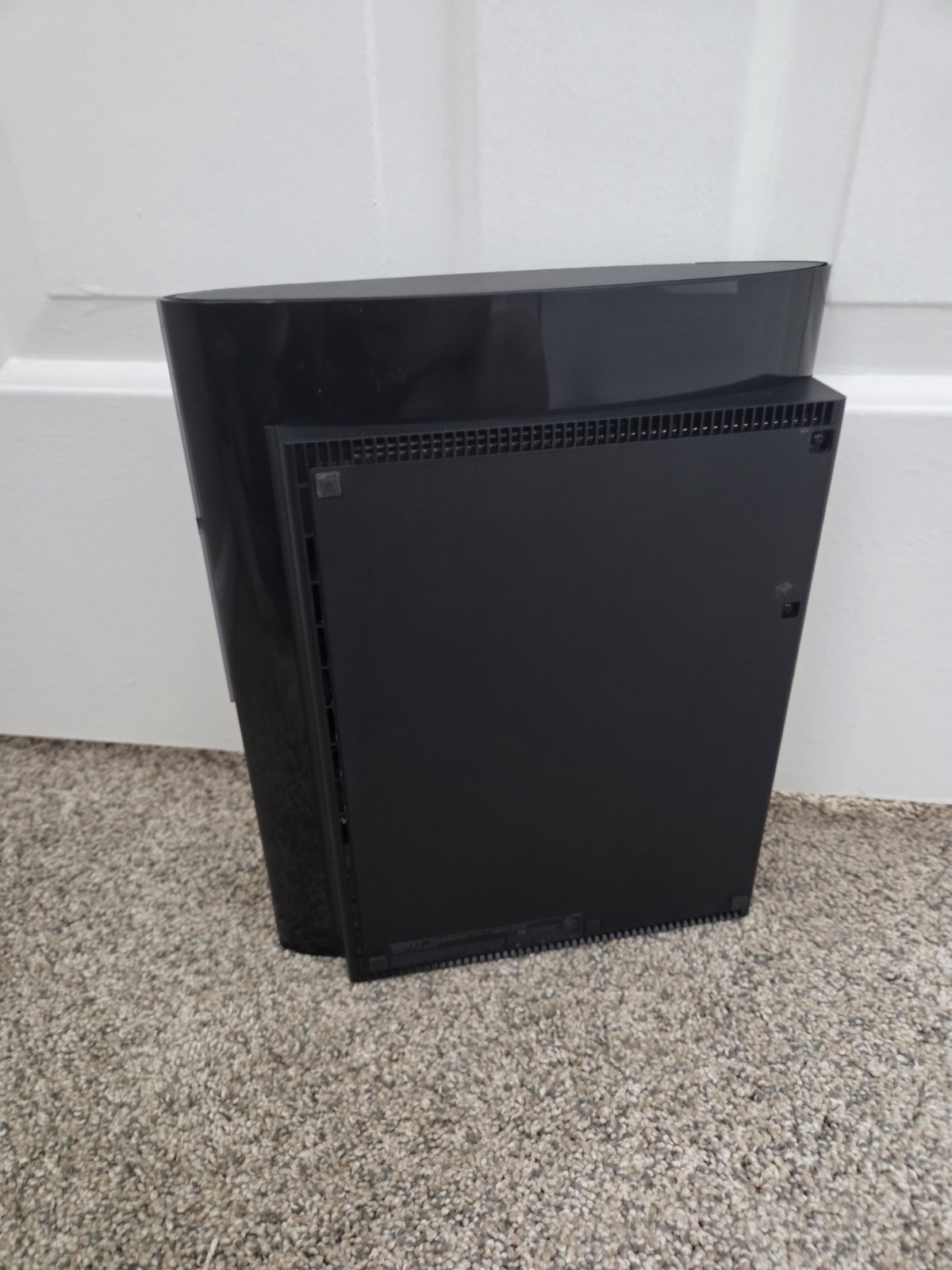 Sony PlayStation 3 Super Slim 256GB Console with Controller And Cables
