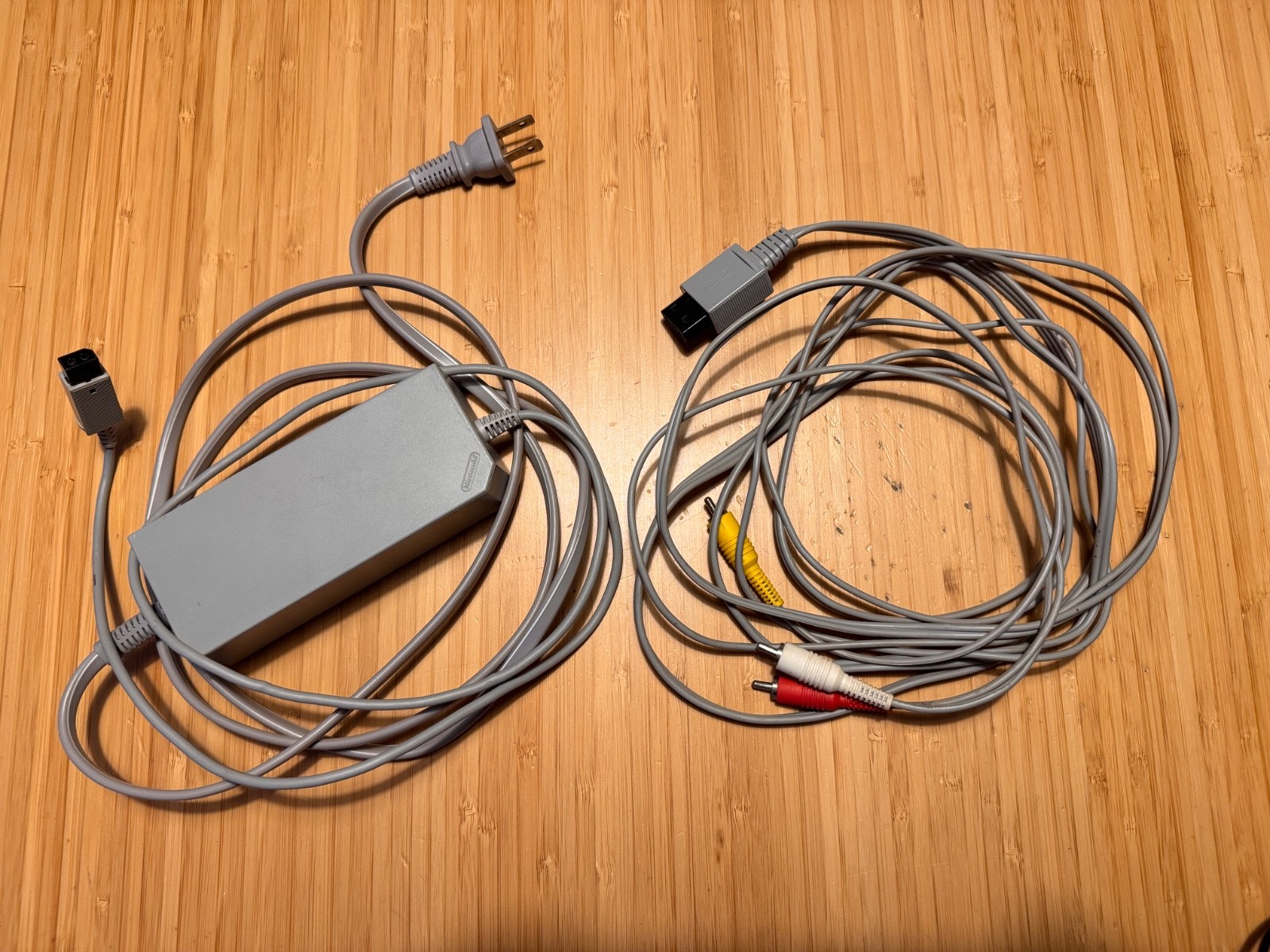 Nintendo Wii White Console Bundle RVL-001 Power AV Sensor Controller Tested Pics
