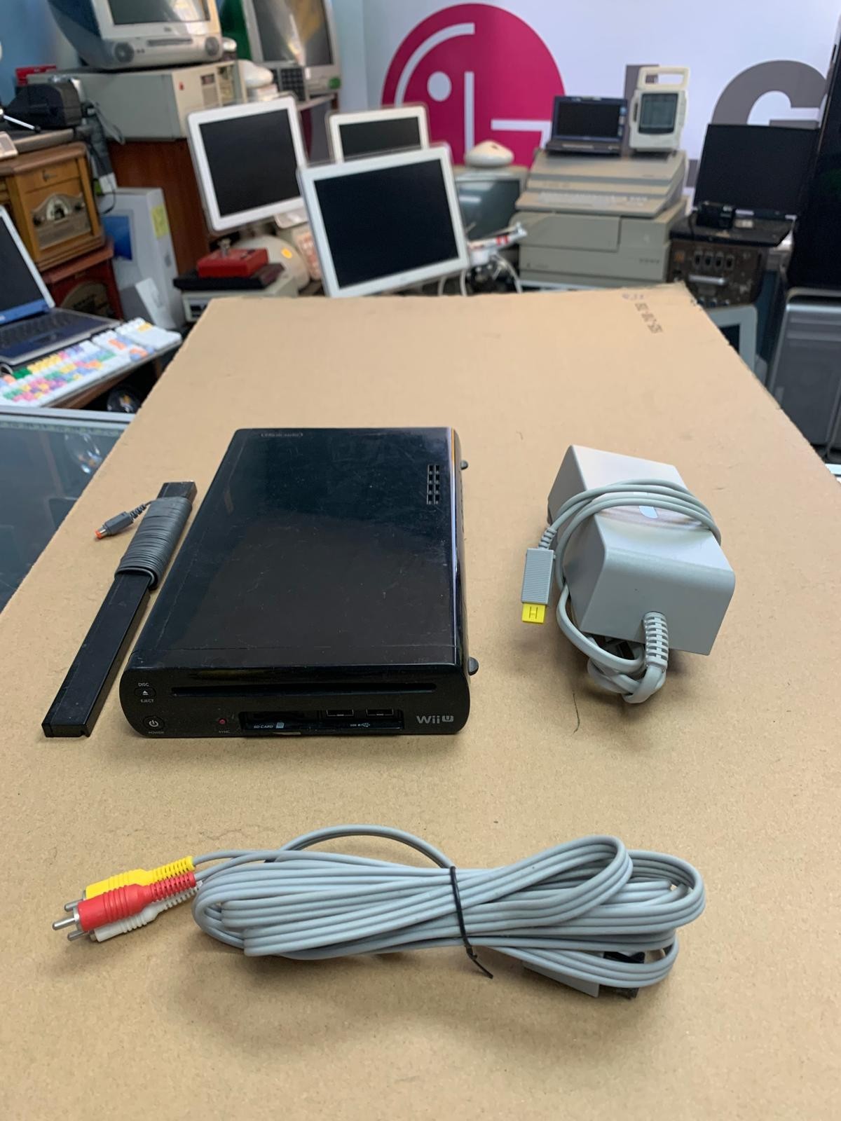 ✨ Nintendo Wii U 32GB WUP-101(02) Console AC Adapter Cords Bundle no picture✨