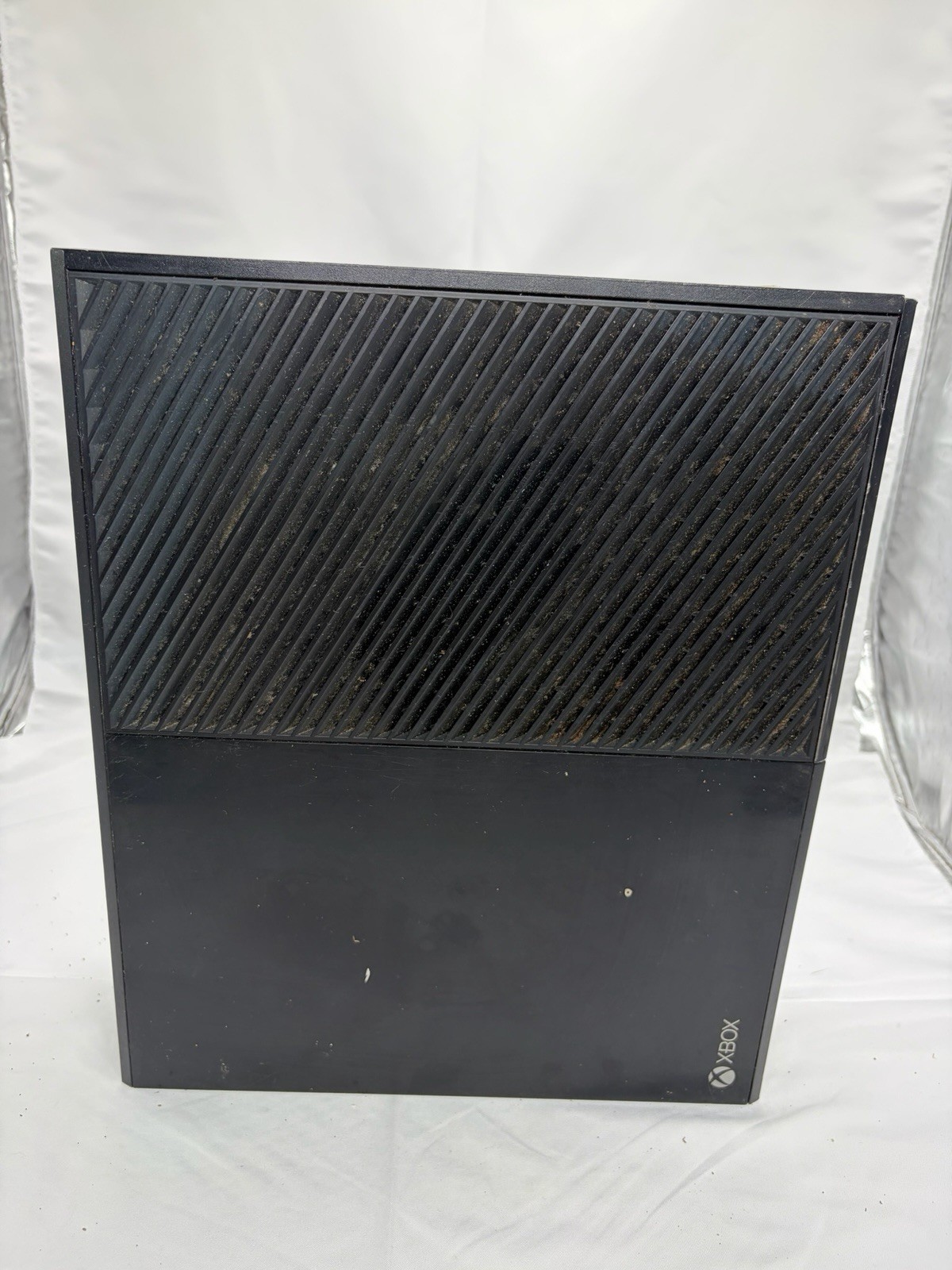 Microsoft Xbox One 1540 Console FOR REPAIR/FOR PARTS ONLY