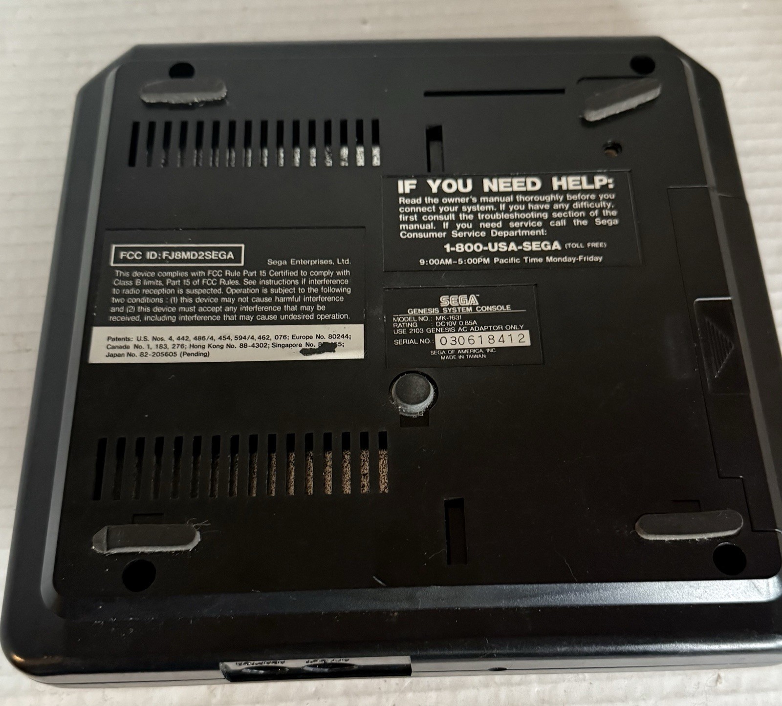 SEGA Genesis II Console w Controller – Black – No Wires