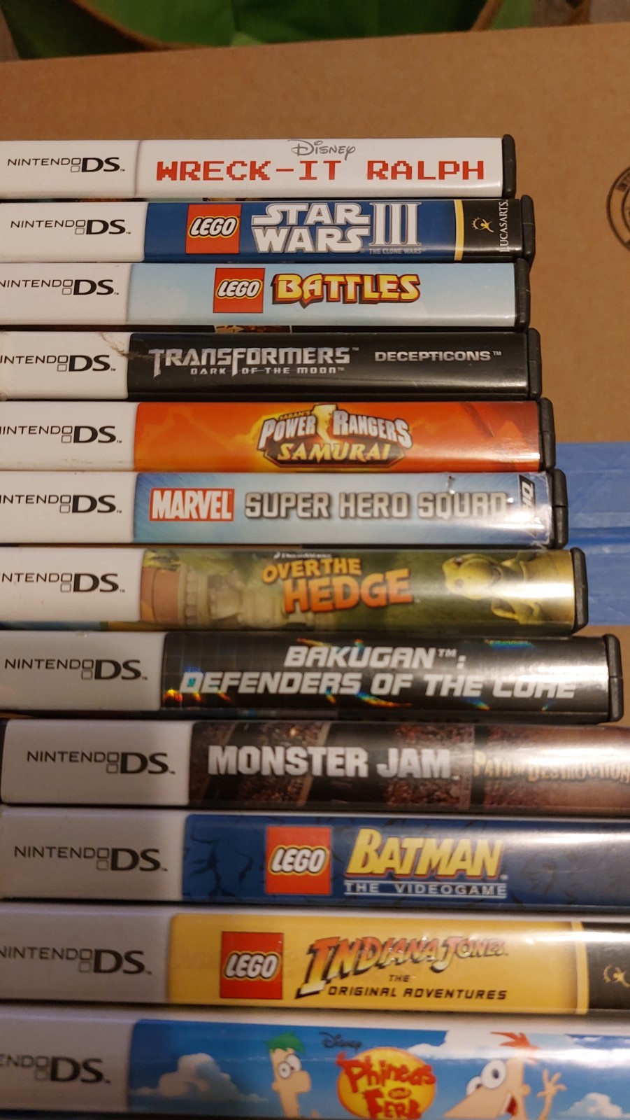 Nintendo DSi Matte Black Console TWL-001 & AC Adapter: Tested/W 16 Games