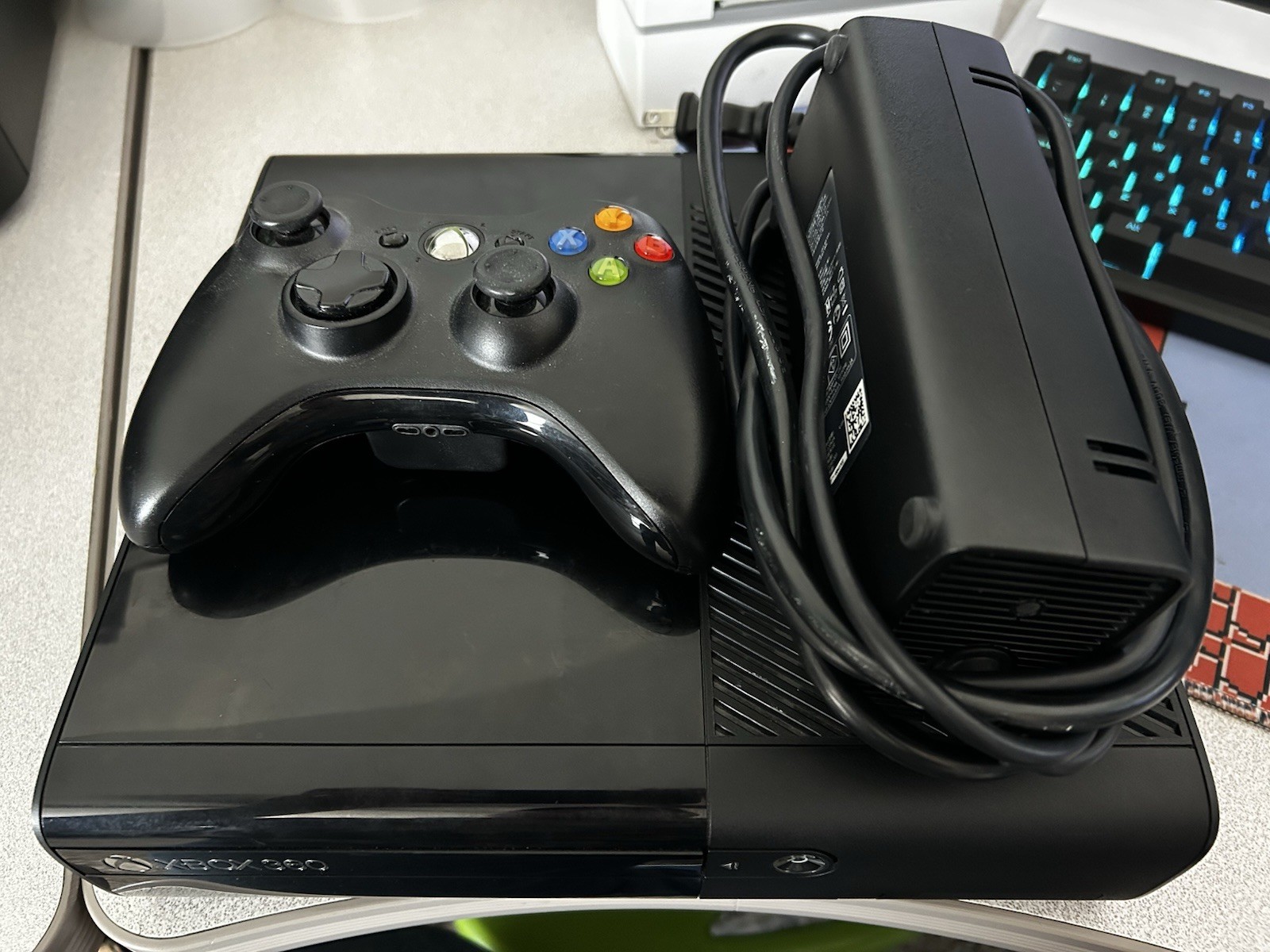 Microsoft Xbox 360 E 4GB Black Console Bundle
