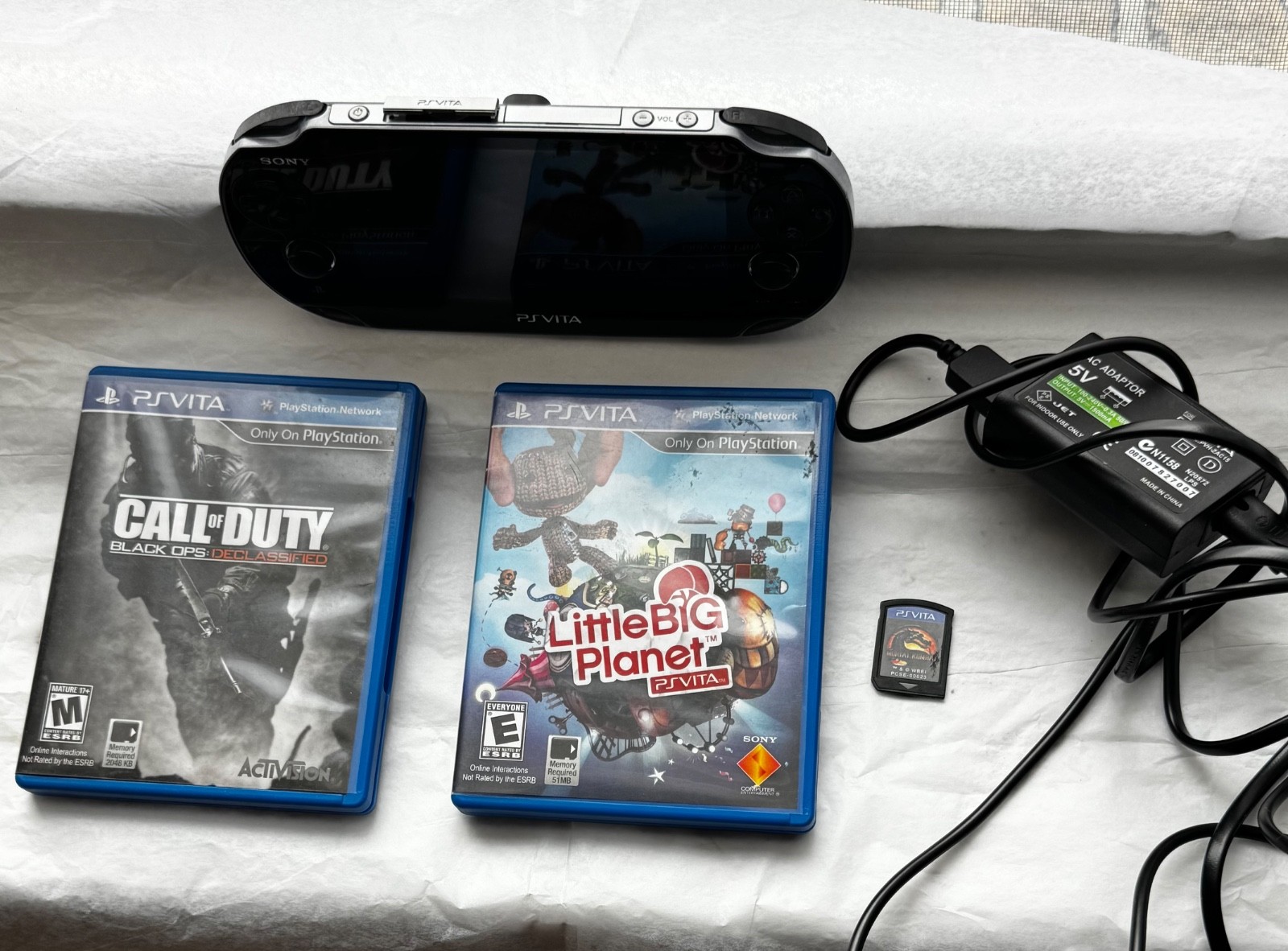 Sony PlayStation Vita model pch 1001