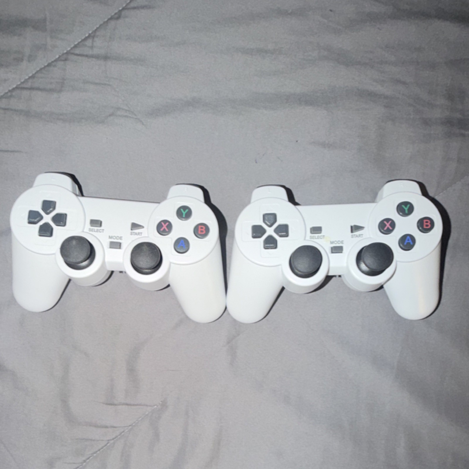 RETRO GameStick Microconsole White HDMI USB Console w/ Controllers