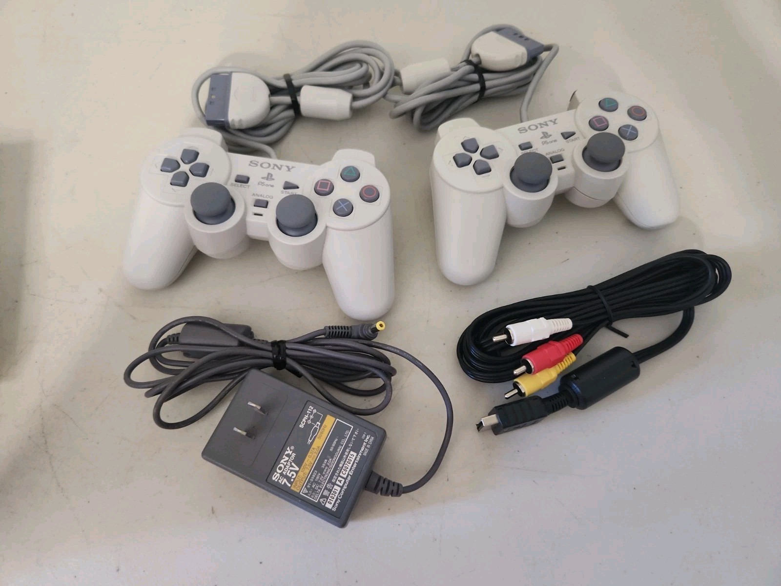 Sony PlayStation 1 – PS1 – SCPH-100 – NTSC-J – Japan Import