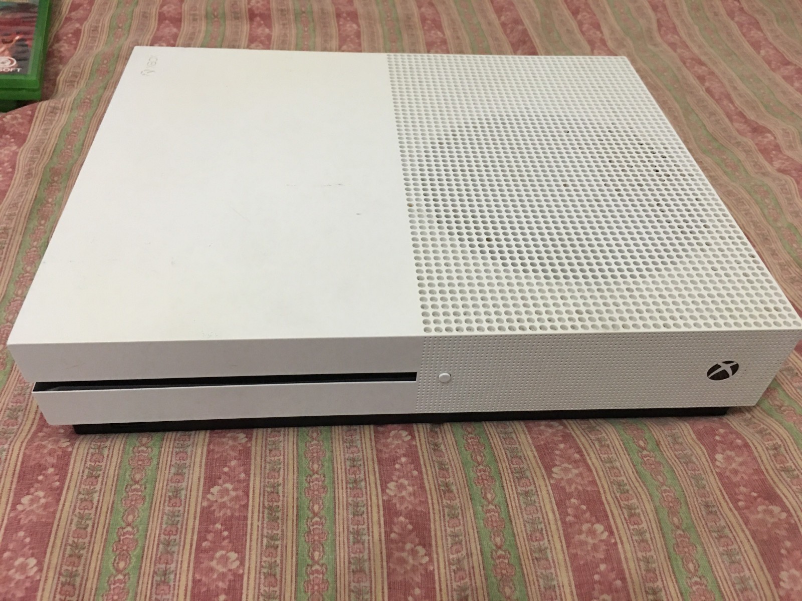 Microsoft Xbox One S 500GB and xbox on 1tb system bundle