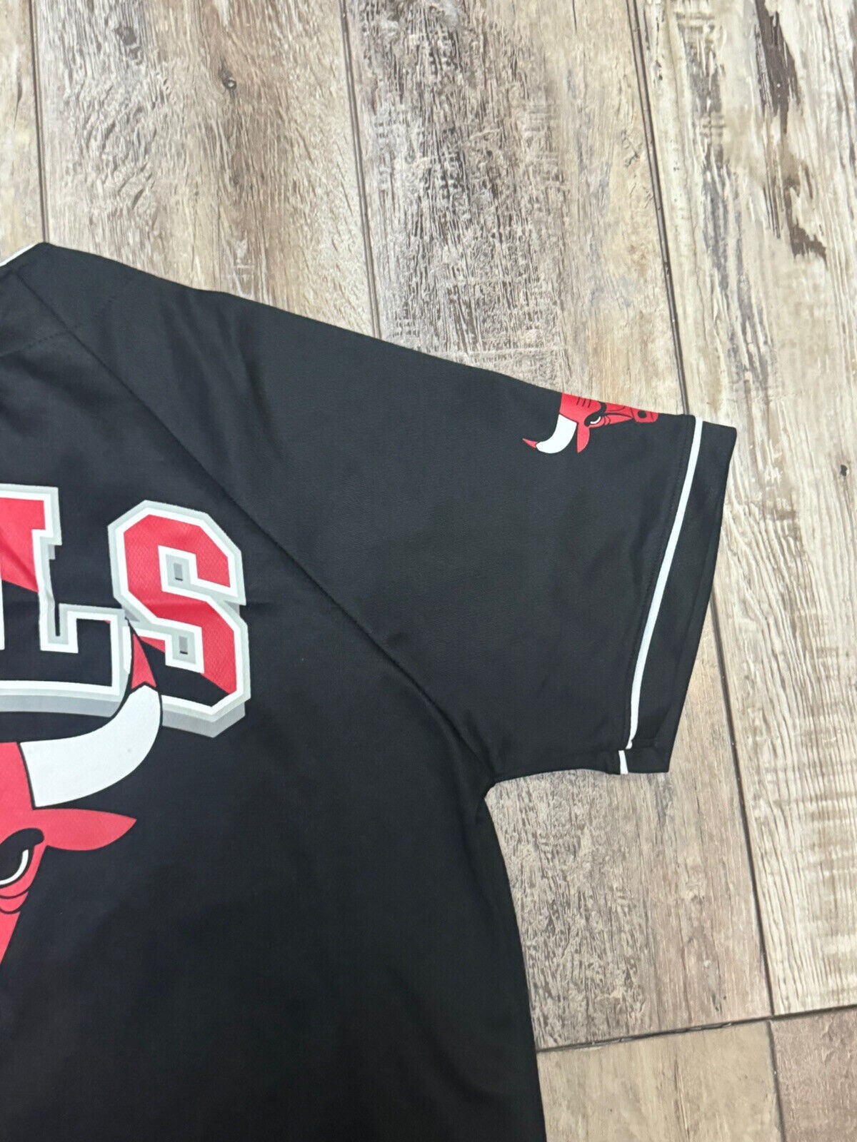 Chicago Bulls Jersey Men’s X-Large NBA Basketball Baseball Button Up Black EUC