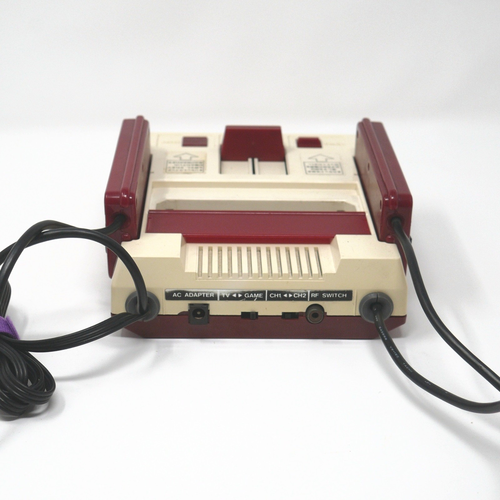 Famicom Console – Item Only – US Seller – Good Cond – Tested & Working – Famicom