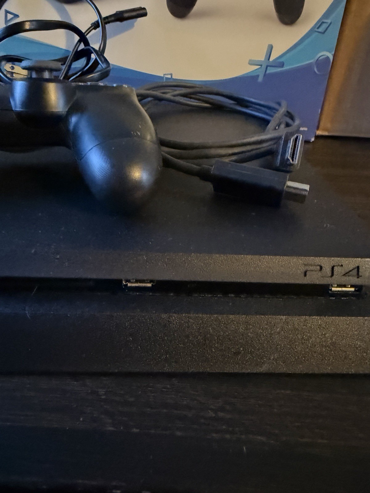 SONY PS4 SLIM 1TB CONSOLE CUH-2215B WITH 1 CONTROLLER, CABLES & BOX (WBP018061)