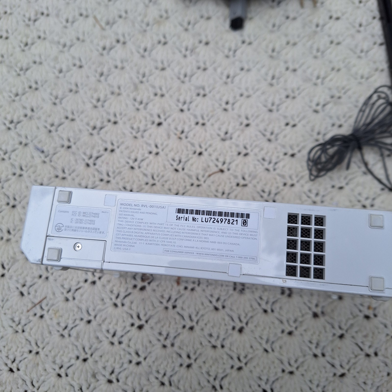 Nintendo Wii Console Complete w/ Cords Sensor Bundle RVL-001 – White