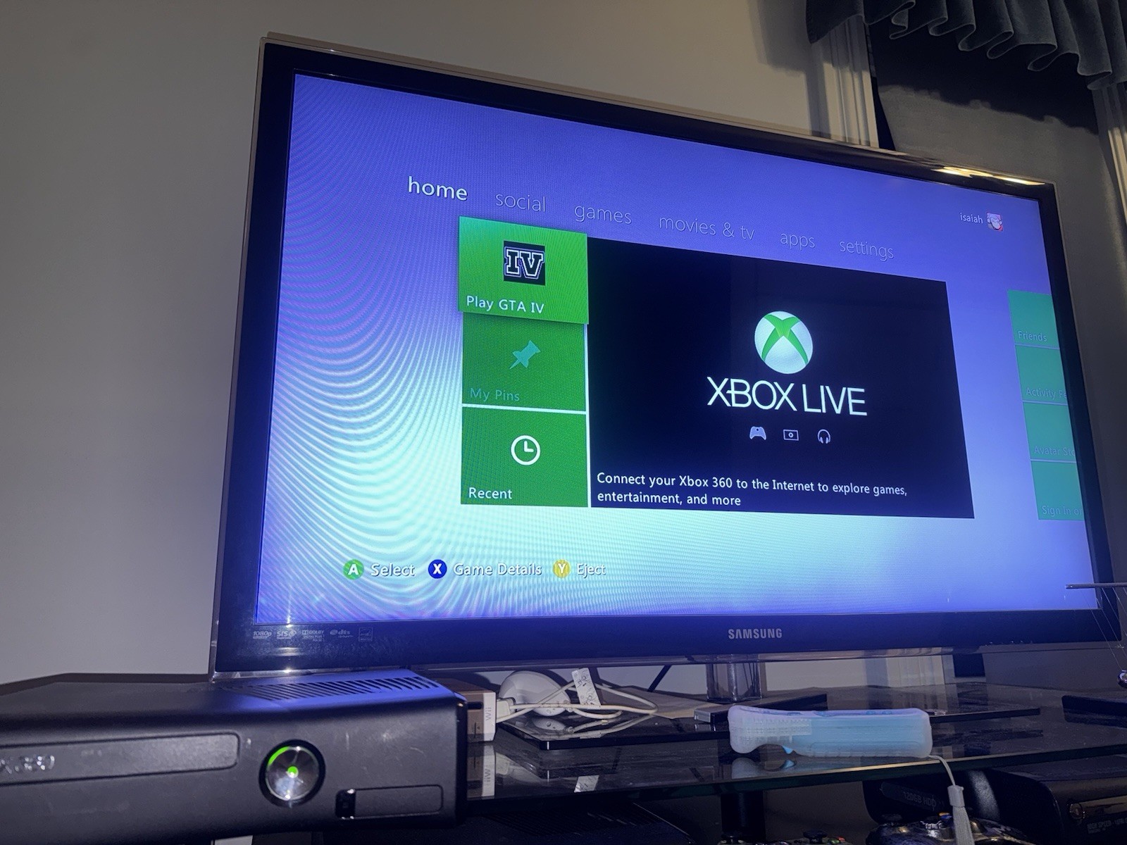 Bulk Lot x6 Xbox 360s With HDDs No Controllers Cords Or Games