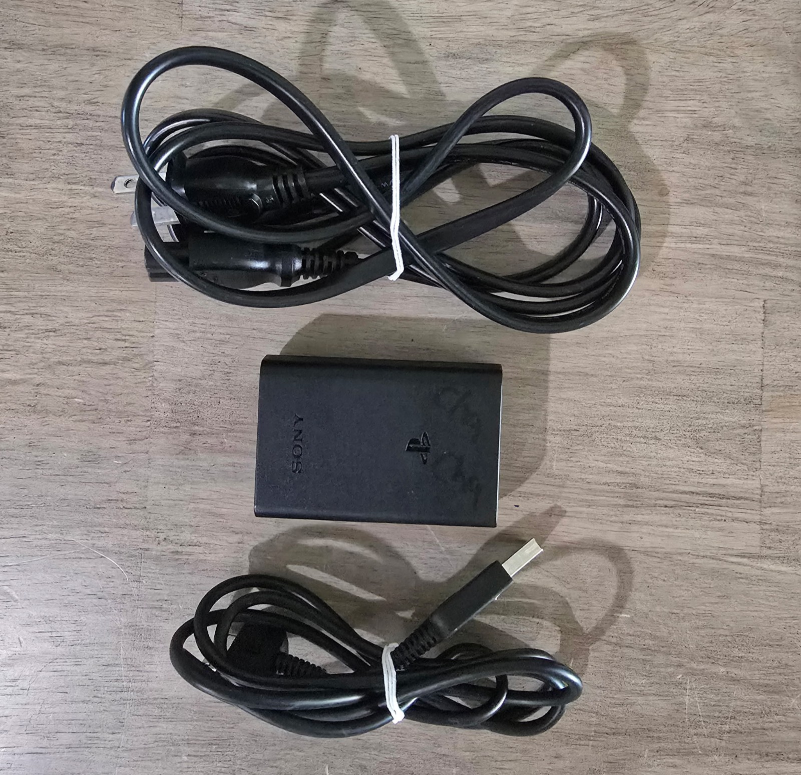 Sony PS Vita OLED PCH-1001 Bundle Tested Works w/ Charger Games Case