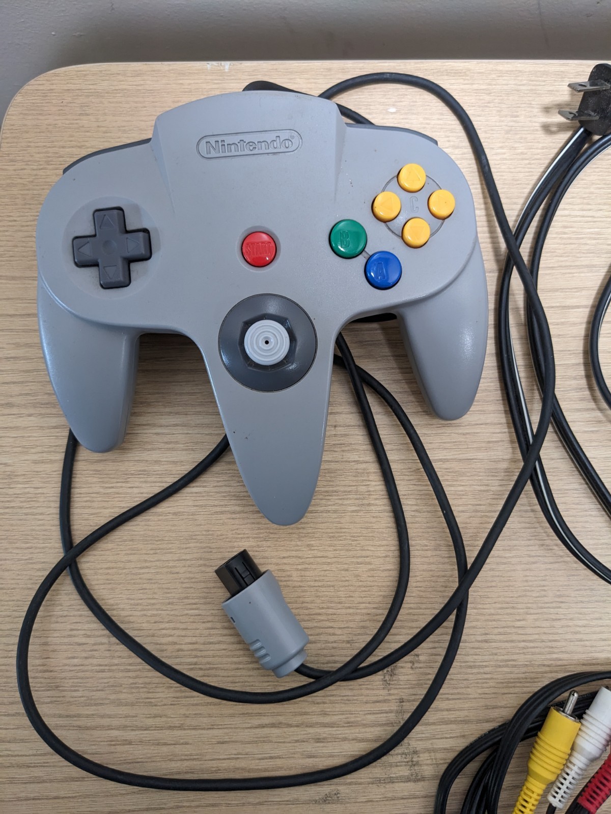 Nintendo 64 N64 Console with Controller Cords w/ Jumper Pack OEM Tested Working