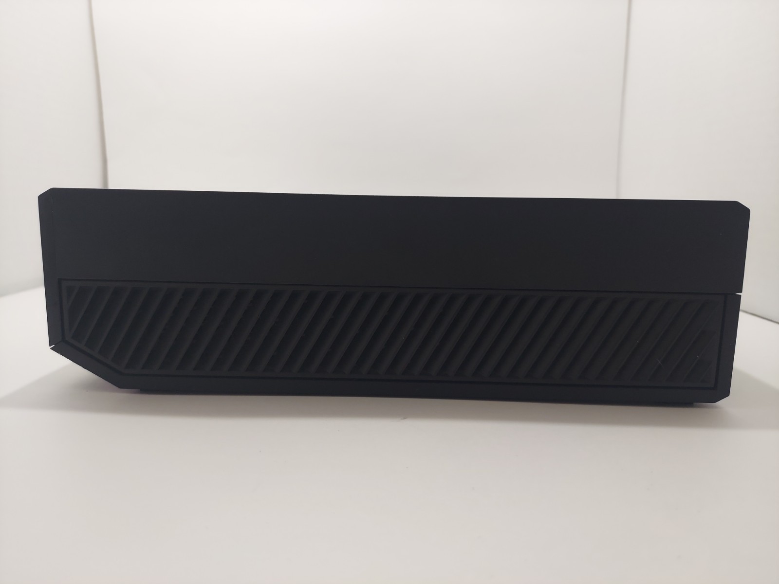 Xbox One 500GB Console Bundle – Controller With Game, Power & HDMI Cord – Tested