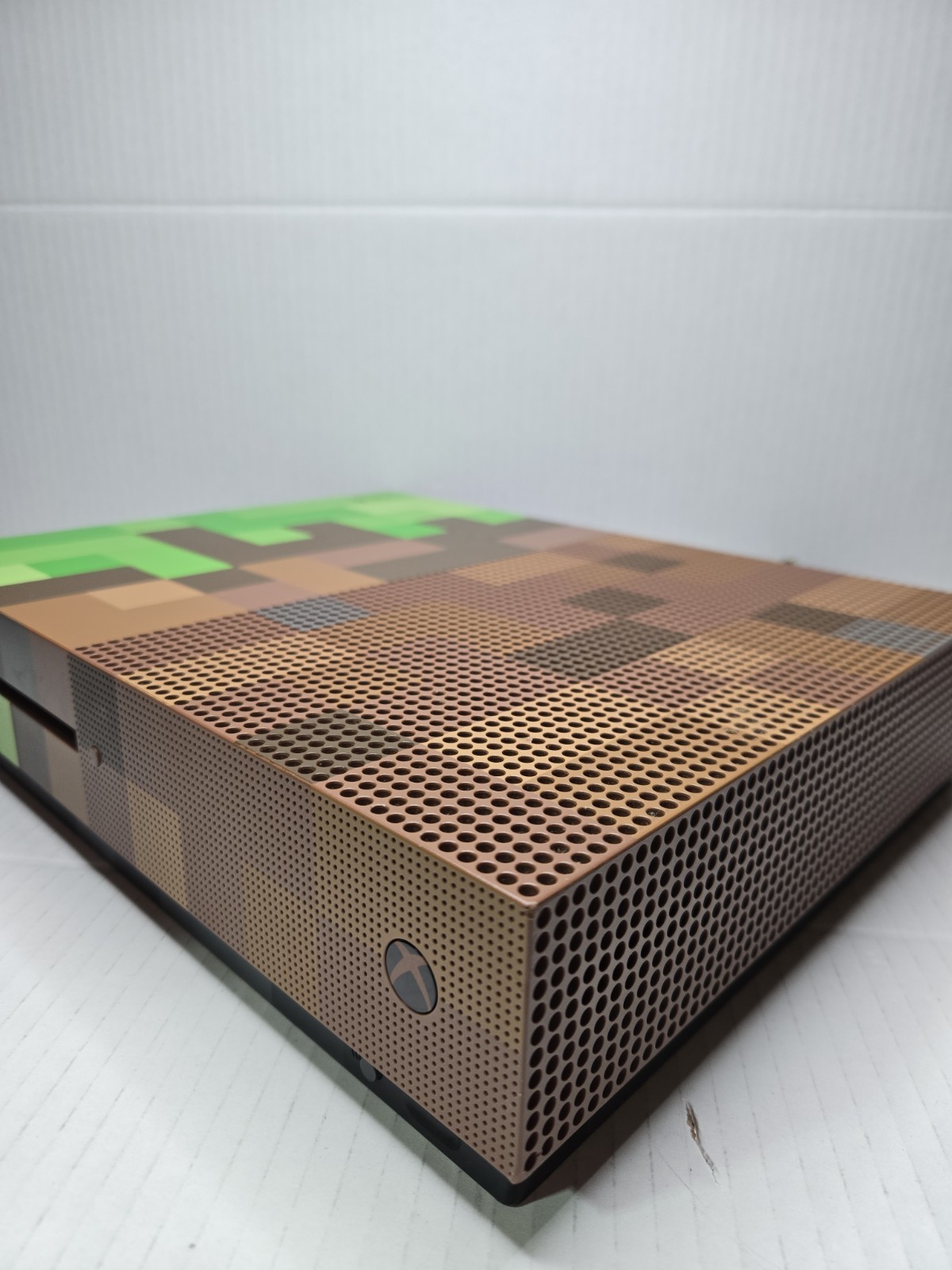 Microsoft Xbox One S Minecraft Limited Edition 1TB Green & Brown Console
