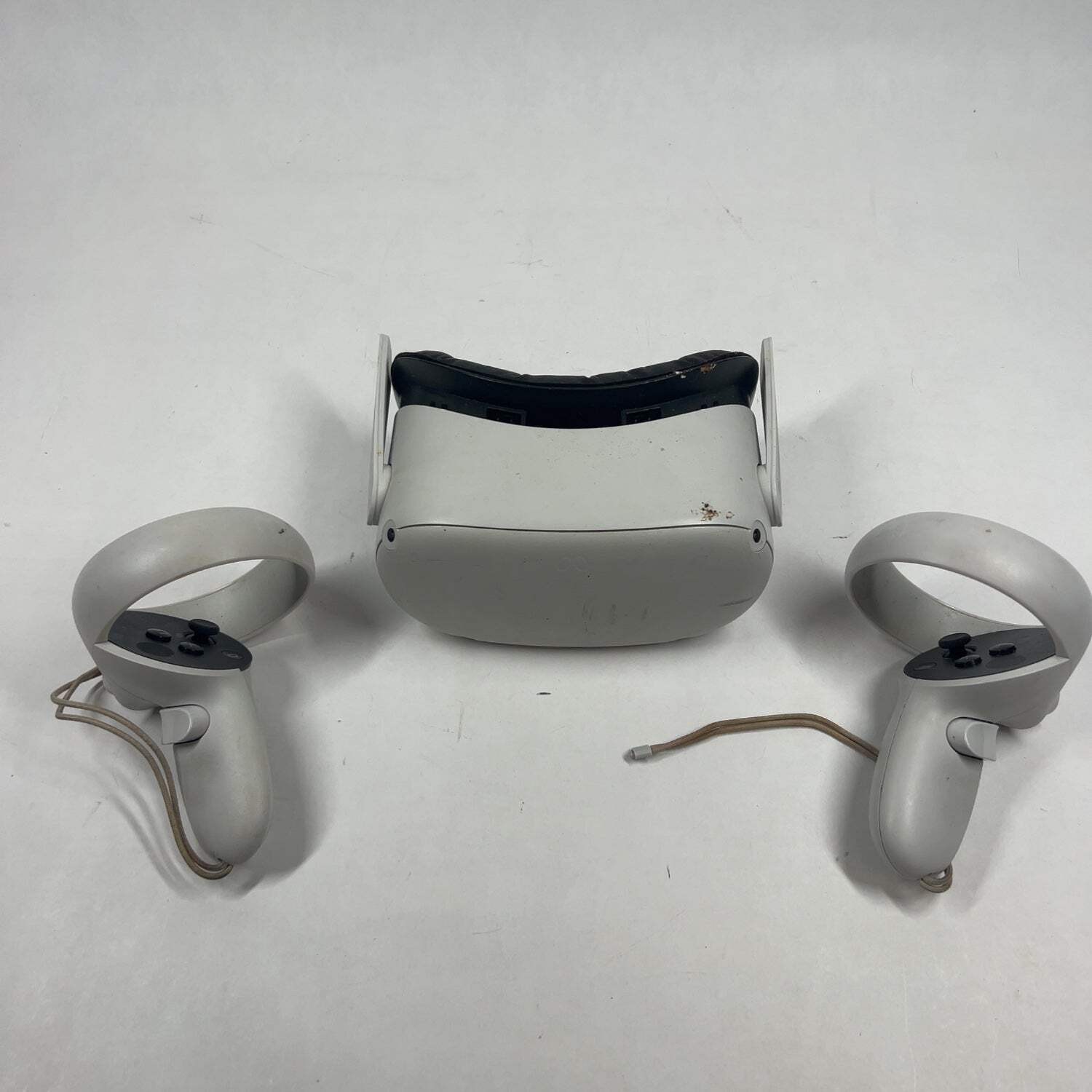 Broken Meta Quest 2 128GB Standalone All-in-One VR Headset KW49CM READ