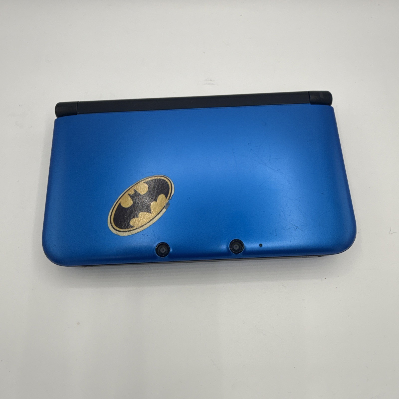 Nintendo 3DS XL Blue Console Bundle: Case, Charger, 4GB SD Card, Stylus, 2 Games