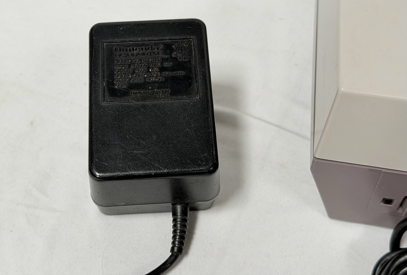 Nintendo Entertainment System NES Console – Complete OEM – Tested & Working