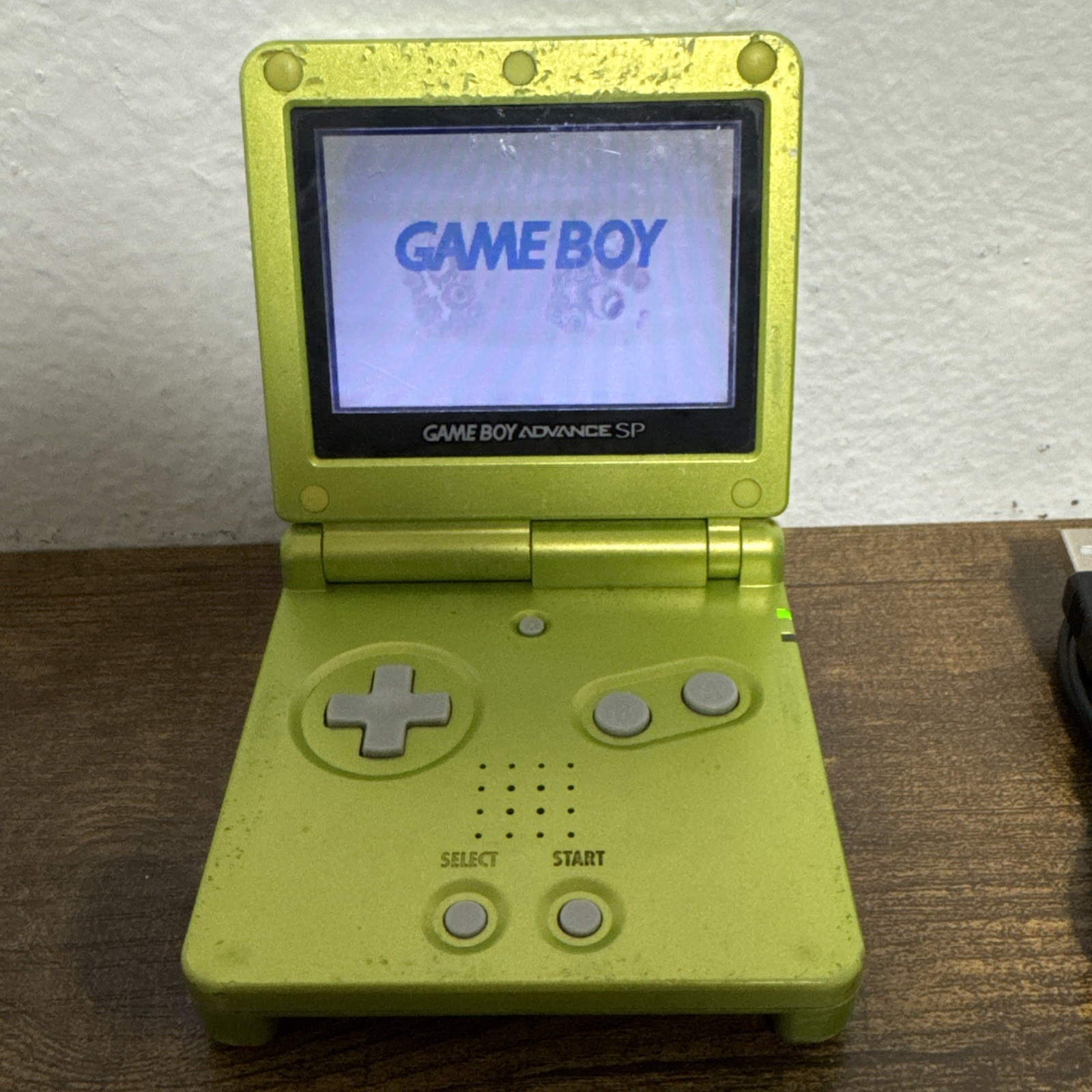 Nintendo Game Boy Advance SP GBA Lime Green Handheld WORKS W/ Charger & Shell