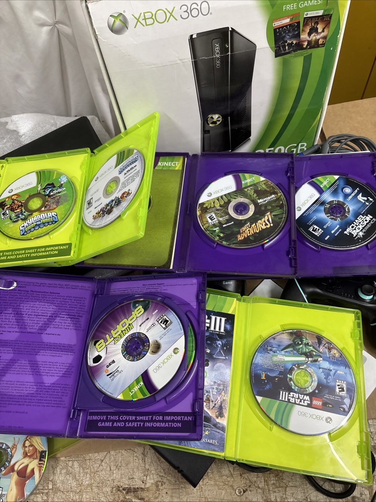 Microsoft Xbox 360 Game Lot Bundle 250GB Black Console 4 Controller Kinect
