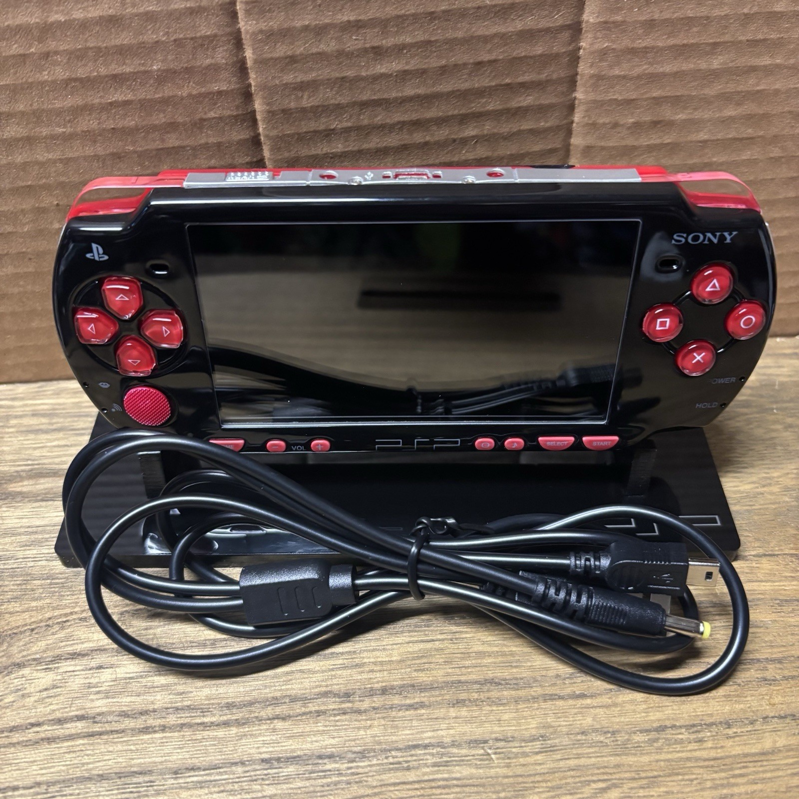 Custom Sony PSP 2000 (PlayStation Portable) – Black/ Red With Charger