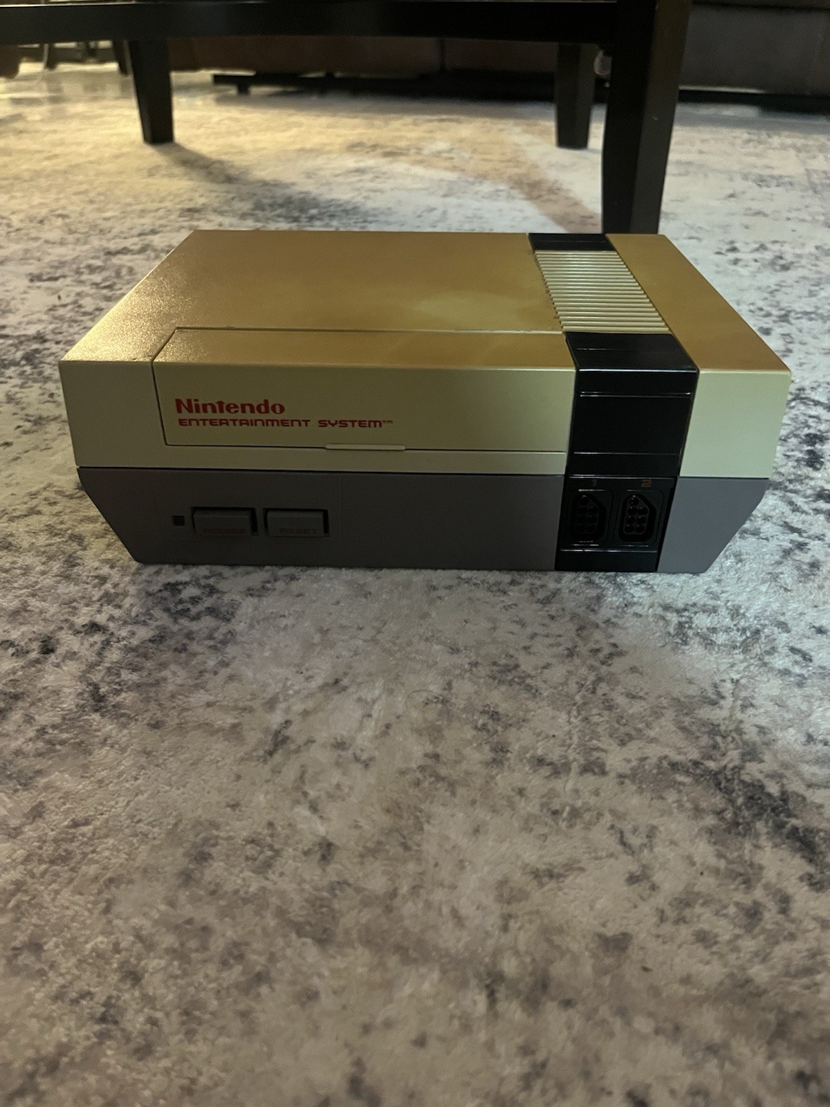 Nintendo NES Challenge Set Limited Edition Console Bundle Box 2 Controllers