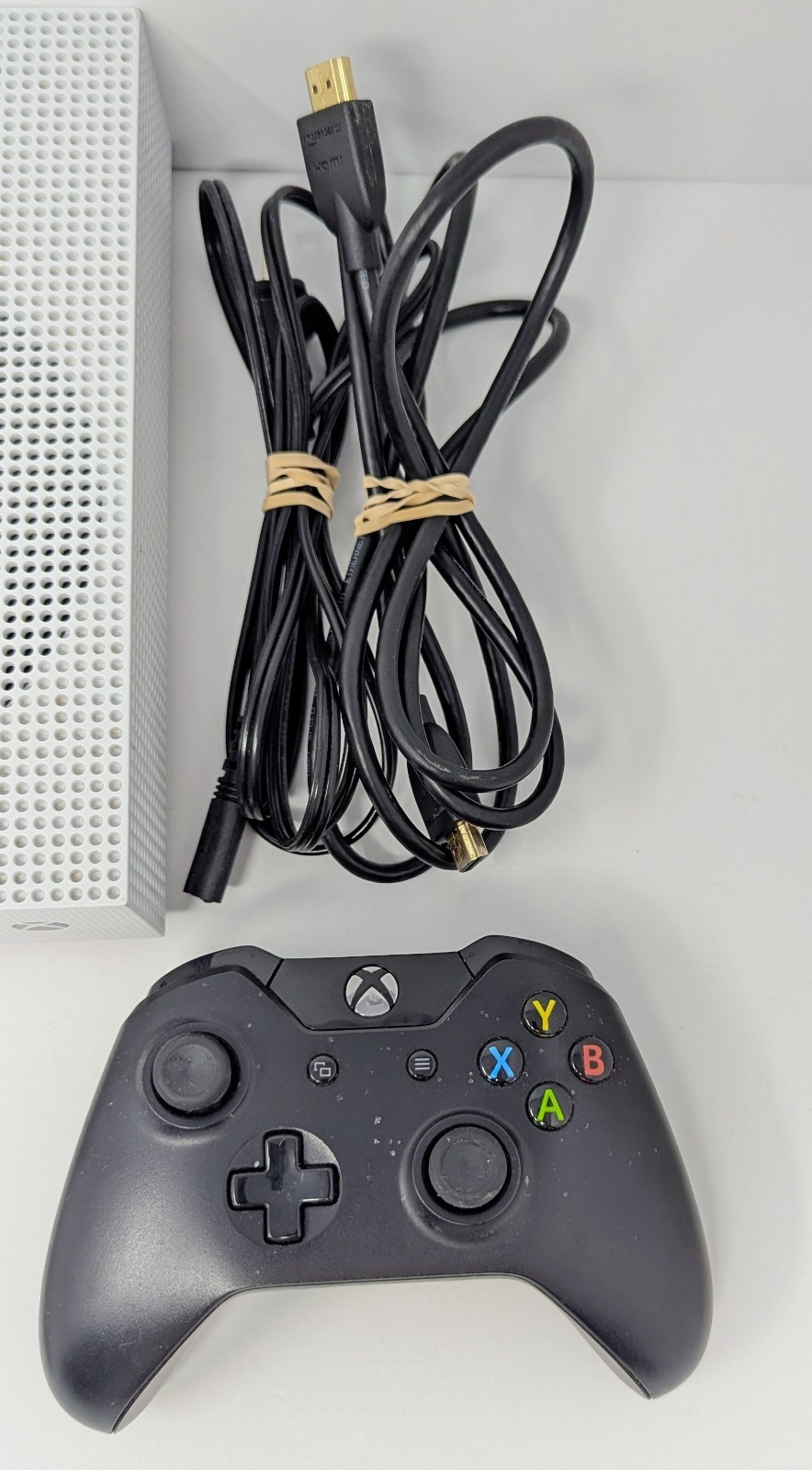 Microsoft Xbox One S 1 TB White Console Bundle w/ Cars 3 Driven To Win – Tested!