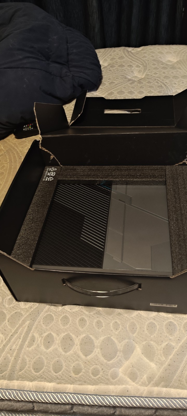 Xbox One Limited Edition Halo 5 Guardians 1.6TB Console (2TB Internal SSD)