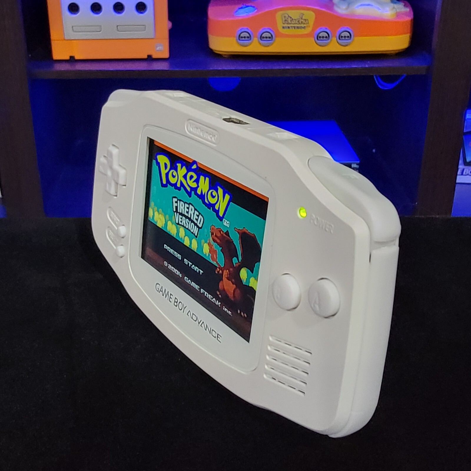 White Game Boy Advance GBA iPS Backlit LCD Usb-C 1800 mAh Rechargeable Battery