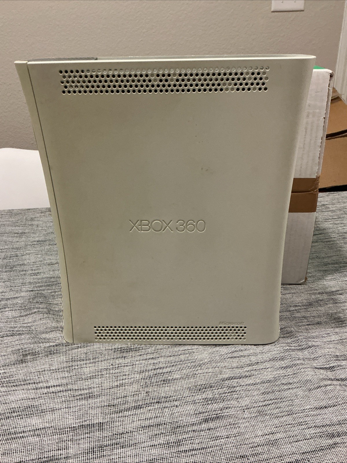 xbox 360 red ring of death RROD (FOR PARTS)