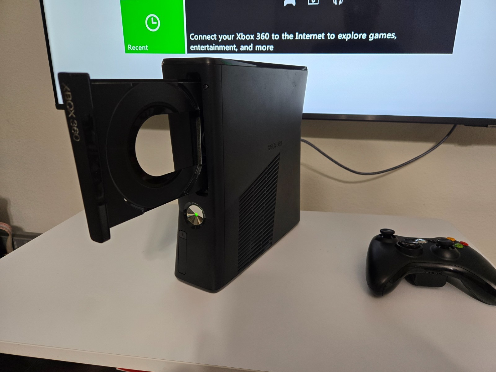 Xbox 360 S Slim Glossy Black Console 320GB HDD w/ Controller Renewed