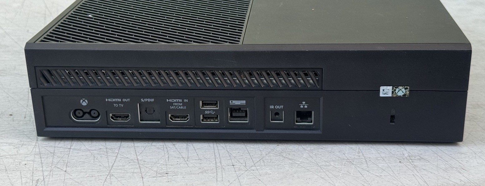 Microsoft Xbox One Gaming Console Black Model 1540 With Power Supply USED
