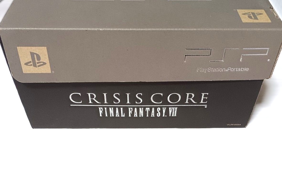 Sony PSP-2000 Crisis Core Final Fantasy FF Ⅶ 7 Limited Console in Box Used good