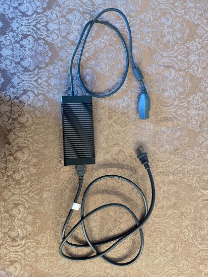Microsoft Xbox 360 Black Console 120GB, Power Cord, 30′ HDMI Cable TESTED WORKS