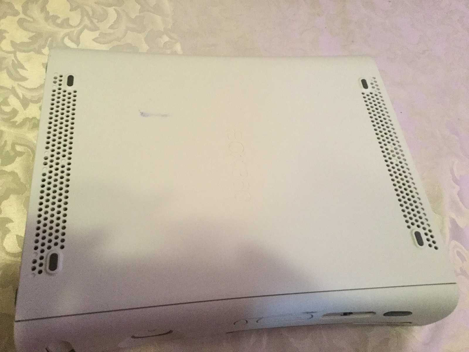 Microsoft Xbox 360 video console Arcade white 256 mb storage broken As is parts