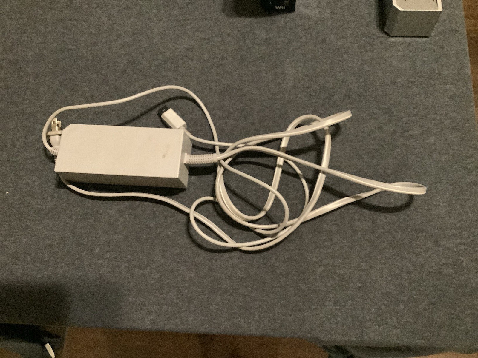 Nintendo Wii RVL-001 512 MB Home Console – black