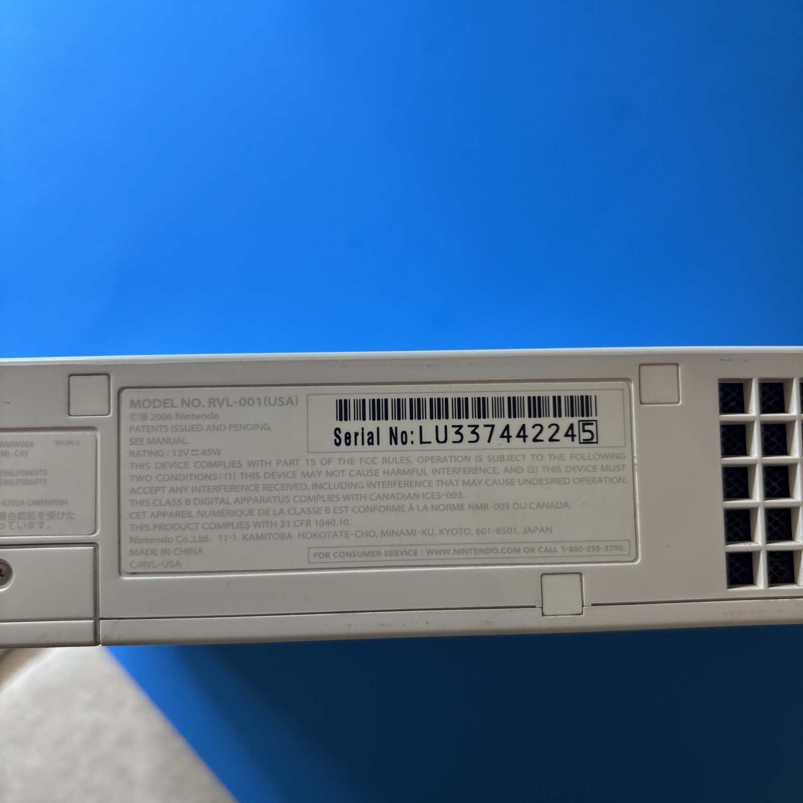 Nintendo Wii Console White RVL-001 Bundle With Controllers, Cords, READ