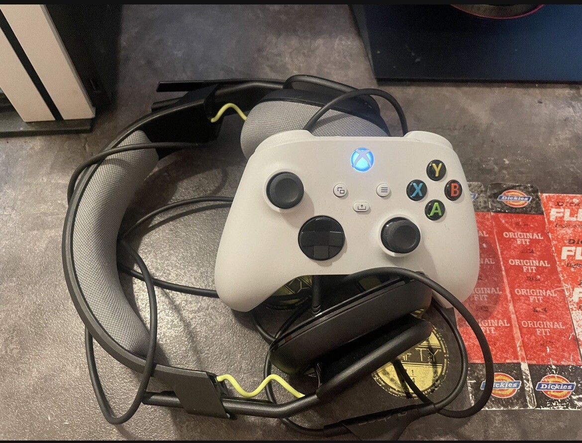 Xbox One X 1tb White (also includes controller and astro v2 headset for free)