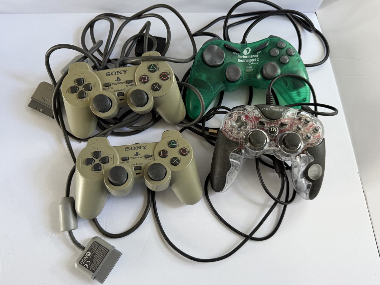 Vtg. Sony PlayStation 1 SCPH-7001 Retro 1998 w/9 games, NOT TESTED