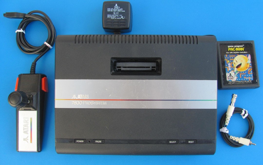 Atari 7800 Video Game Console – With Controller Game TESTED