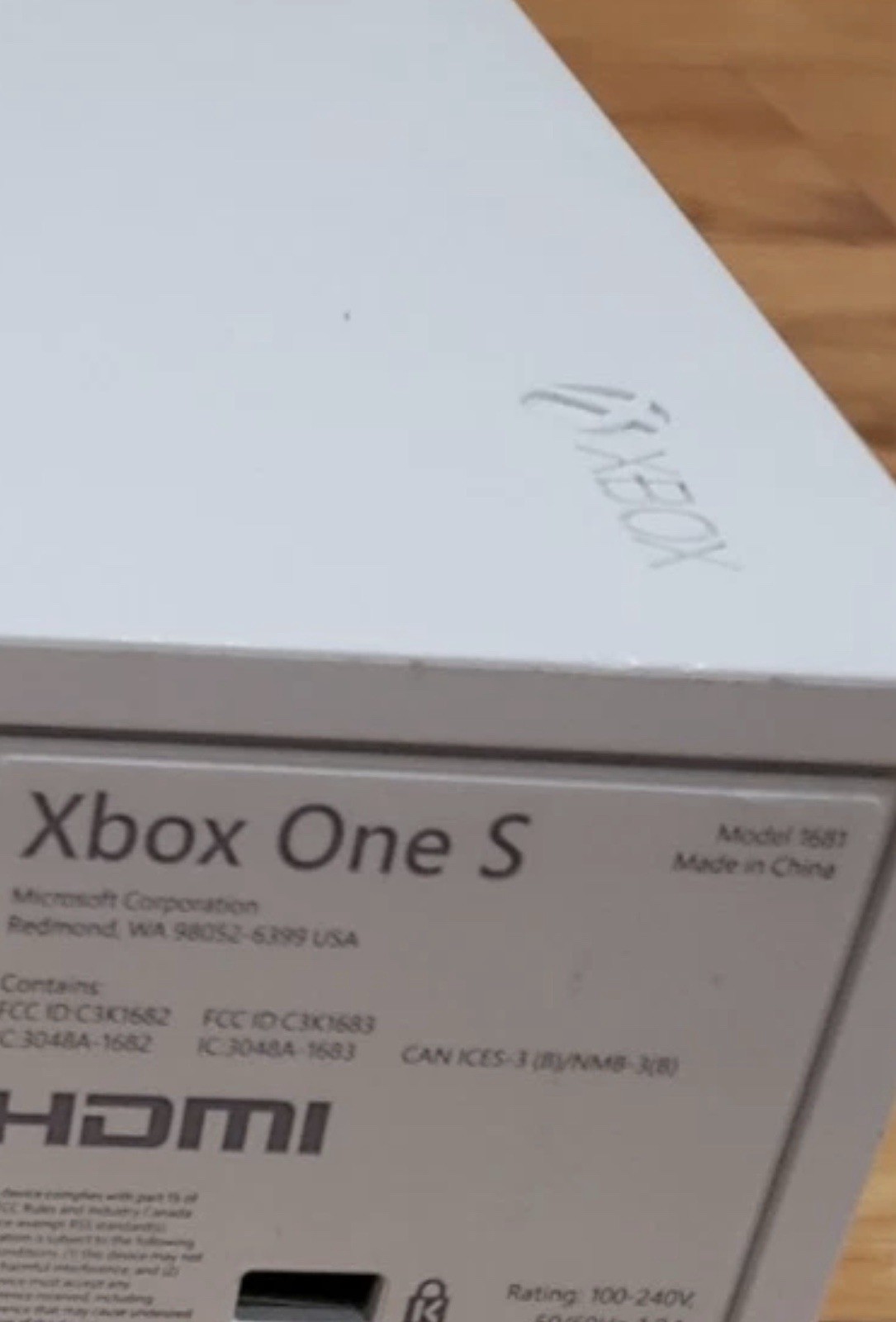 Xbox One S 1TB 4K Console Bundle w/wired Controller + Cables (New Paste/Washed)