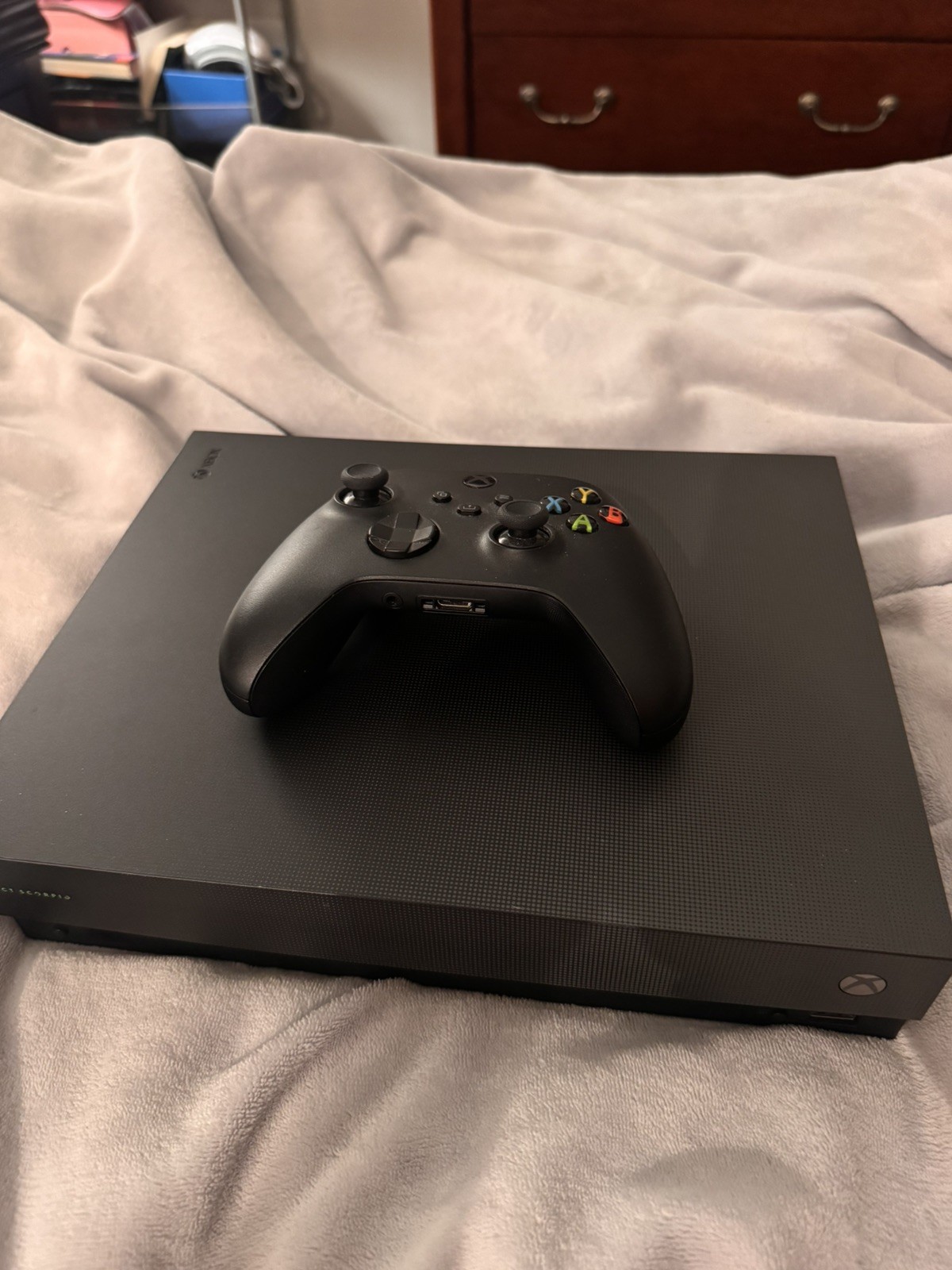 Microsoft Xbox One X 1TB – Project Scorpio Edition