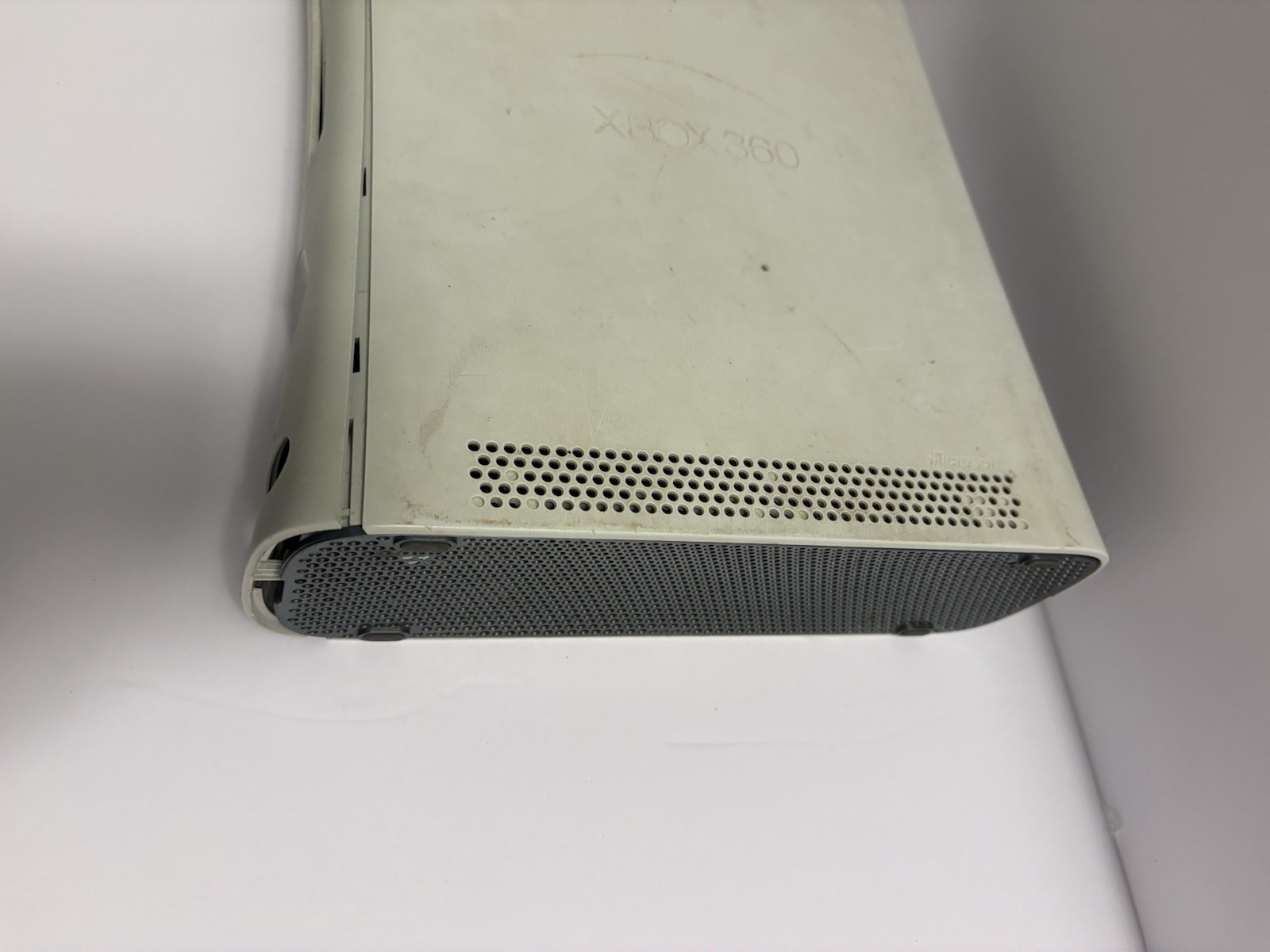 Microsoft Xbox 360 Core Model White System Console Only For PARTS REPAIR Only