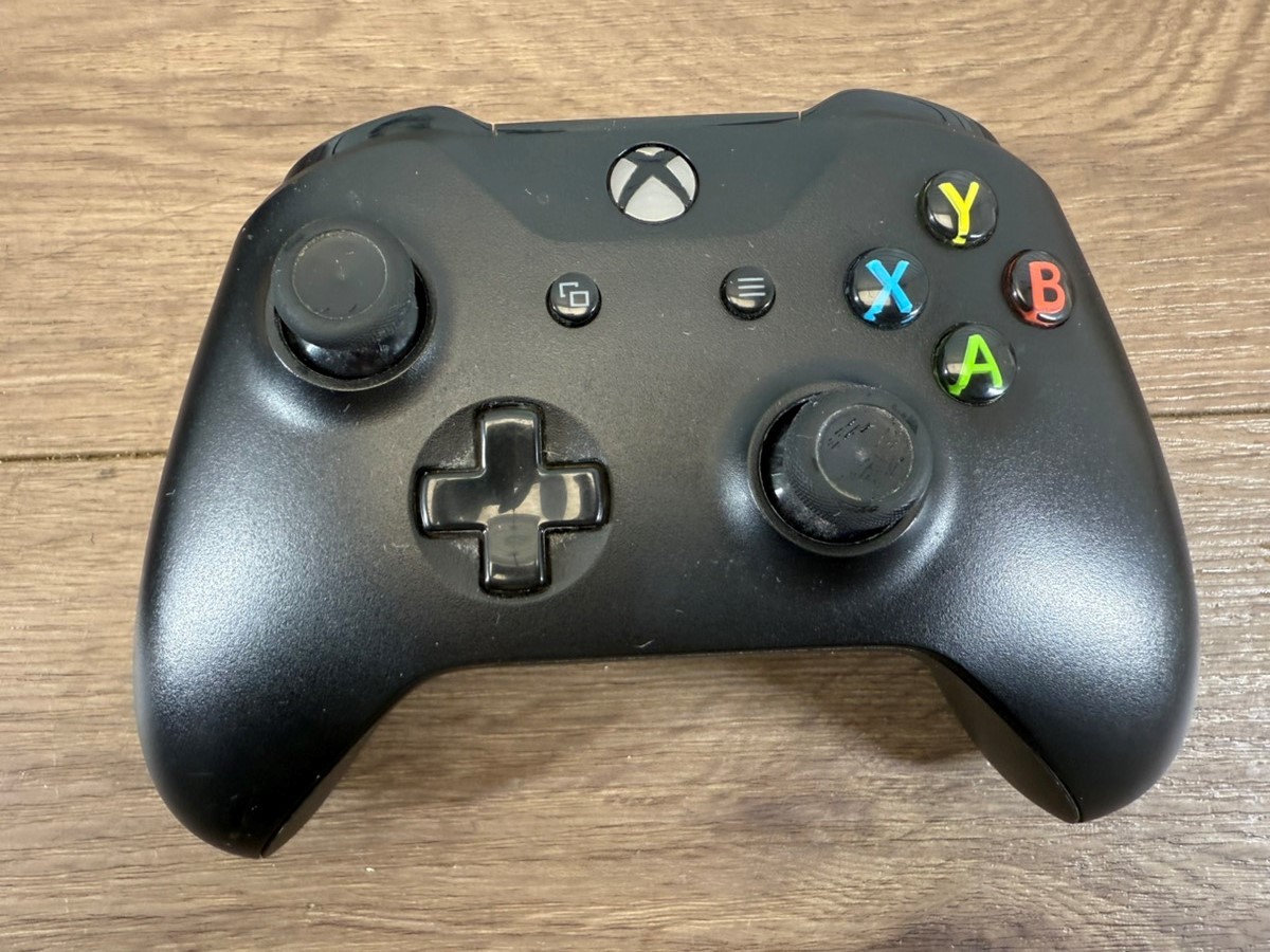 MICROSOFT XBOX ONE X – CONSOLE – 1TB – 1787 BLACK 1 CONTROLLER (WCP037901)