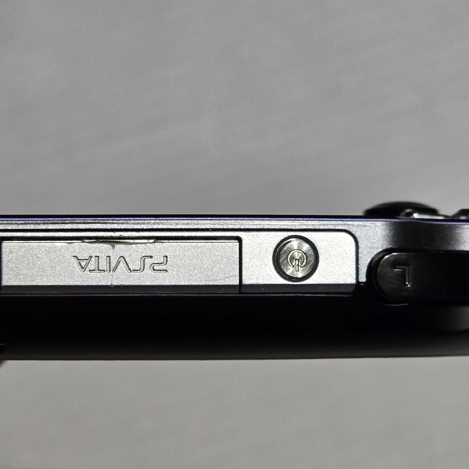 BUNDLE PlayStation Vita Wi-Fi Launch Model OLED PCH 1001 Model