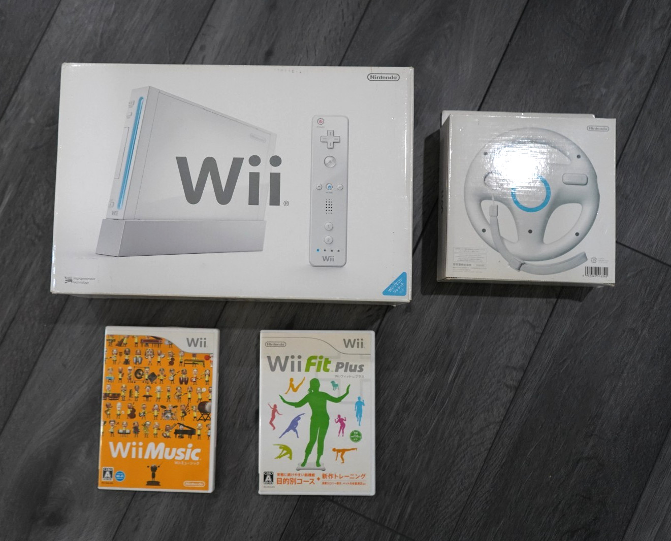 Nintendo Wii RVL-S-WD(JPN) Console In Box Complete W/ Extras