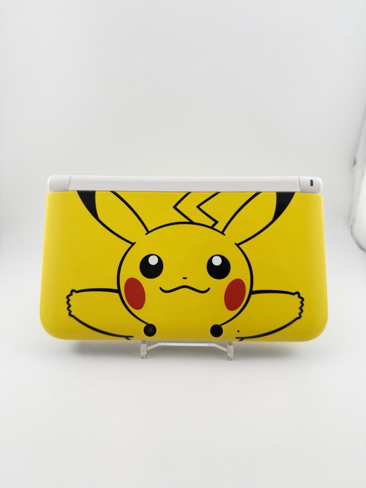 Nintendo 3DS XL Pokemon Pikachu Edition Yellow Handheld System Complete In Box
